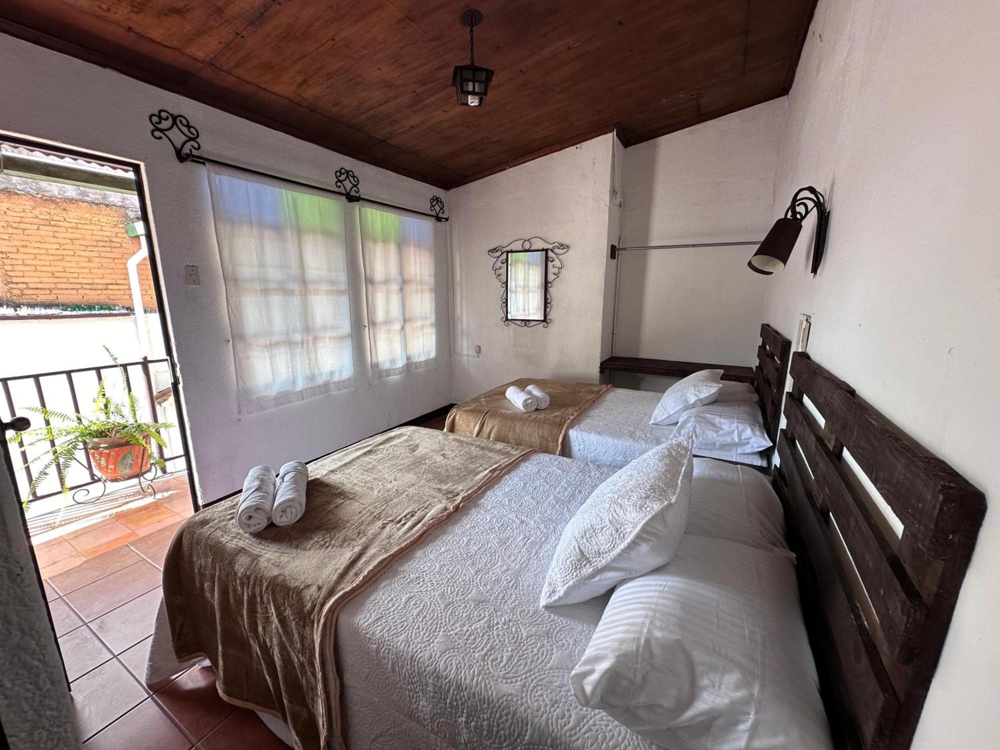 Hotel Casa Blanca Antigua Guatemala Exteriör bild